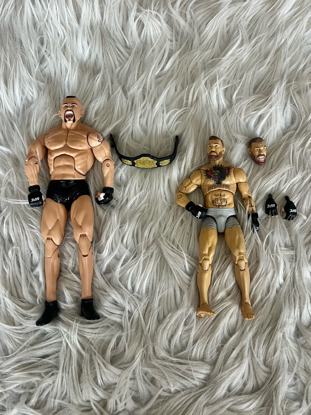UFC Chuck Liddell & Conor McGregor Action Figures with Accessories